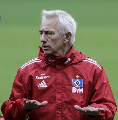 Deutschland,Hamburg, Imtech Arena, Fussball, 1. Bundesliga , Saison 2013 2014 , Hamburger SV , 1. Training des neuen Trainer Bert van Marwijk (HSV)