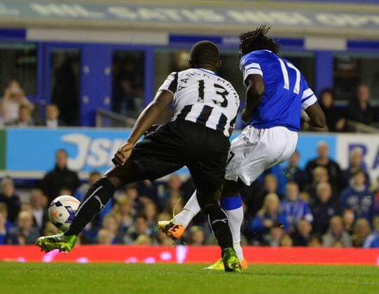 Romelu Lukaku of Everton scores the first goal on his home debut - Barclays Premier League - Everton vs Newcastle Utd - Goodison Park Stadium - Liverpool - England - 30 09 13 - Picture Simon Bellis Sportimage EDITORIAL USE ONLY. No use with unauthorised audio, video, data, fixture lists, club league logos or live services. Online in-match use limited to 120 images, no video emulation. No use in betting, games or single club league player publications.