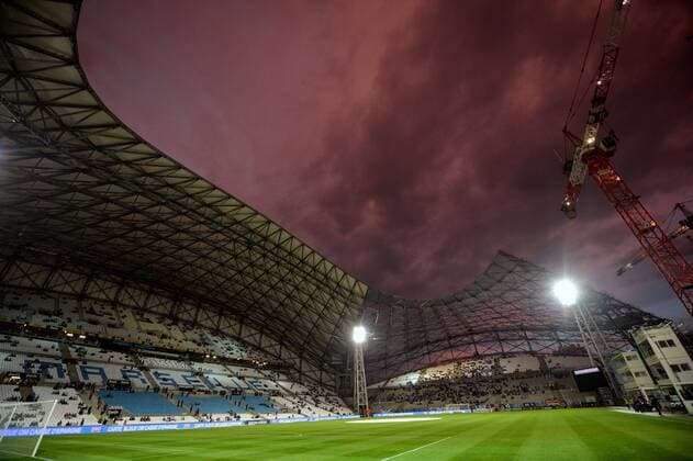 Fußball, Stadiongeschichte Olympique Marseille Stade Velodrome - Olympique Marseille - Ligue 1 - 06 10 2013 AnthonyBIBARD FEP Panoramic 