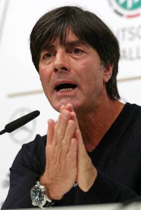 09.10.2013, Fussball Saison 2013 2014 WM-Qualifikation, Deutsche Nationalmannschaft, Pressekonferenz und Training, in Düsseldorf. Bundestrainer Joachim Löw (Deutschland)