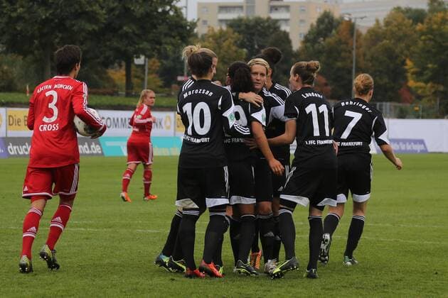 Torjubel um Lira Bajramaj (FFC) beim 2:0 - 1. FFC Frankfurt vs. FC Bayern München