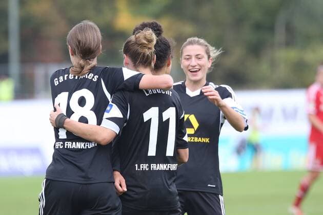 Celia Sasic (FFC) hat das 4:1 erzielt und jubelt - 1. FFC Frankfurt vs. FC Bayern München