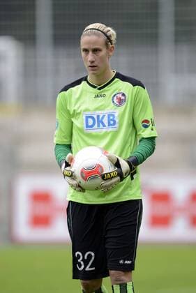 Torfrau Ann-Katrin Berger (Pot), Bayer 04 Leverkusen - 1.FFC Turbine Potsdam, Fußball, Frauen, Bundesliga, Saison 2013 2014, Leverkusen, 13.10.2013,