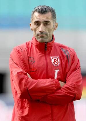 Leipzig, 19.10.2013, Red Bull Arena, Fussball, 3. Liga, 13. Spieltag. , RB Leipzig vs SSV Jahn Regensburg 2:0 (1:0). , Im Bild: Trainer Thomas Stratos (Regensburg). ,