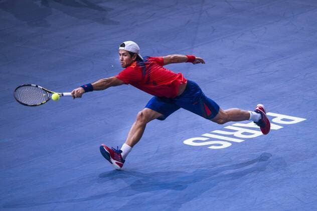 PARIS, Oct. 2013 - Fernando Verdasco of Spain returns the ball during the first turn of the BNP Paribas 2013 Masters Tennis tournament in Paris, France, on Oct. 28, 2013. Verdasco won 2-0. (Xinhua Etienne Laurent) (SP)FRANCE-PARIS-ATP-MASTERS TENNIS 