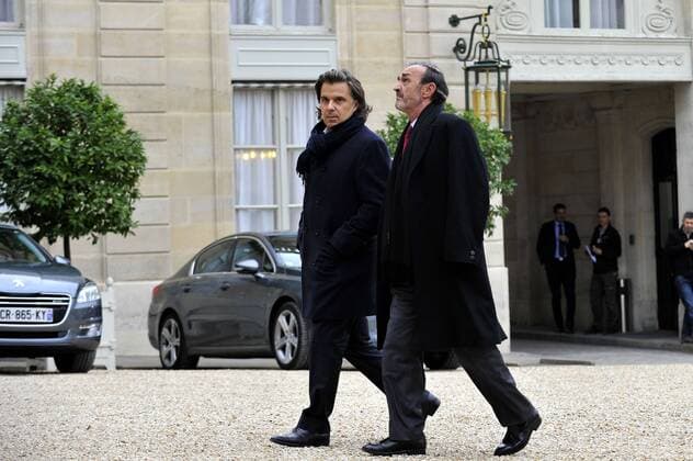 Funktionäre des Französischen Fußballverbandes (Federation francaise de football (FFF)) zu Gast im Elysee-Palast in Paris - Vincent Labrune (Olympique de Marseille), Jean-Louis Triaud (Girondins de Bordeaux), GerardRoussel PANORAMIC 