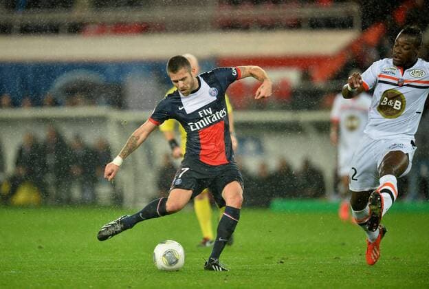 Jeremy Menez (psg) - Lamine Kone (lor) Paris St Germain PSG vs FC Lorient - Ligue 1 - 01 11 2013 AnthonyBIBARD FEP Panoramic 
