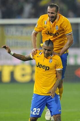 Mg Parma 02 11 2013 - campionato di calcio serie A FC Parma vs Juventus Turin:: Schlussjubel Arturo Vidal-Giorgio Chiellini 