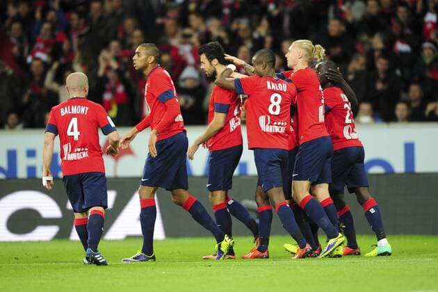 Joie des joueurs lillois apres le but de Nolan Roux (Lille) FOOT : OSC Lille vs AS Monaco - L1 - 03 11 2013 JBAutissier 