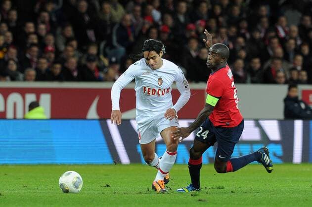 Rio Mavuba (Lille) Radamel Falcao (Monaco) FOOTBALL : OSC Lille vs AS Monaco - Ligue 1 - 03 11 2013 N.LeGouicFEP 