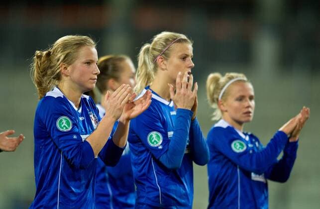 Nach dem Spiel: Tabea KEMME, Johanna ELSIG und Julia SIMIC (vl allePOT) Fussball Frauen Championsleague Saison 2013 2014, Achtelfinale Hinspiel: 1.FFC Turbine Potsdam - Olympique Lyon in Potsdam, Deutschland am 10.11.2013,
