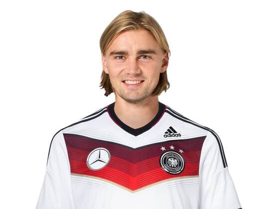 FUSSBALL PORTRAITTERMIN DEUTSCHE NATIONALMANNSCHAFT 14.11.2013 Marcel Schmelzer (Deutschland) 
