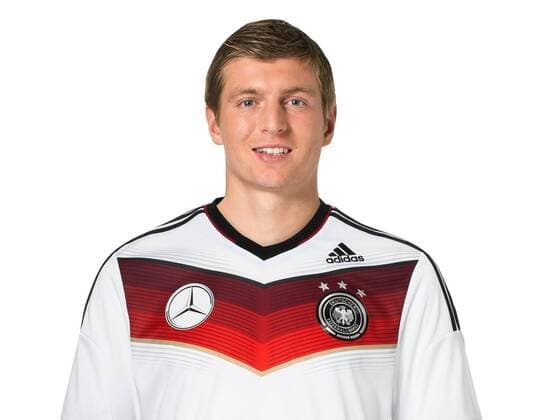 FUSSBALL PORTRAITTERMIN DEUTSCHE NATIONALMANNSCHAFT 14.11.2013 Toni Kroos (Deutschland) 