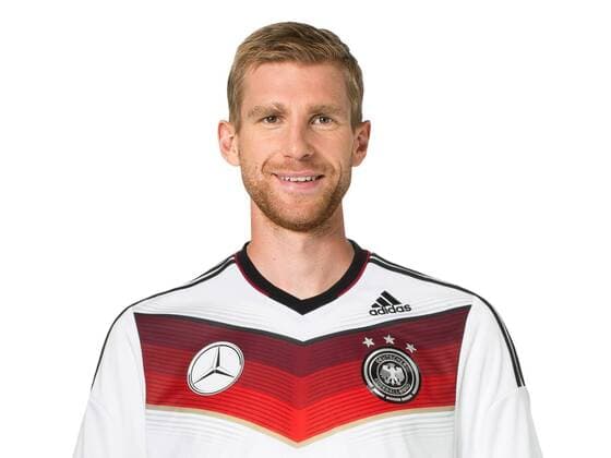FUSSBALL PORTRAITTERMIN DEUTSCHE NATIONALMANNSCHAFT 14.11.2013 Per Mertesacker (Deutschland)