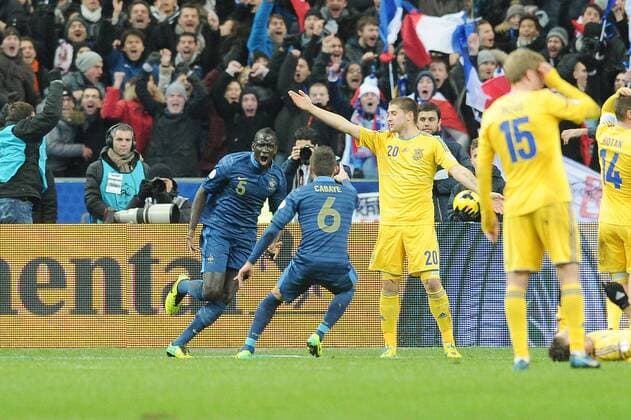 joie Mamadou Sakho apres son but - Yohan Cabaye (France) FOOTBALL : France vs Ukraine - Barrages CDM 2014 - 19 11 2013 N.LeGouic FEP Panoramic 