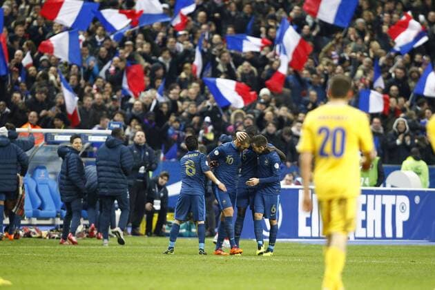 Karim Benzema - Mamadou Sakho Yohan Cabaye ( Trainer France) FOOTBALL: France. 19 11 2013 xGwendolinexLeGoffx 