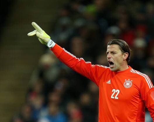 Roman Weidenfeller (GER) gibt Anweisungen . England-Deutschland . Fussball-Länderspiel 2013, Freundschaftsspiel . London, GBR, 15.11.2013 ,