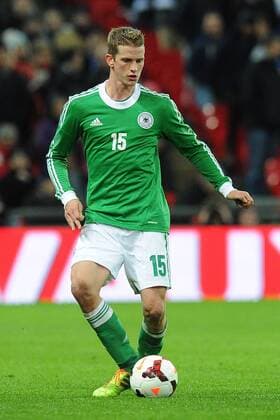 Fußball Länderspiel England - Deutschland am 19.11.2013 im Wembley-Stadion in London Lars Bender ( Deutschland )