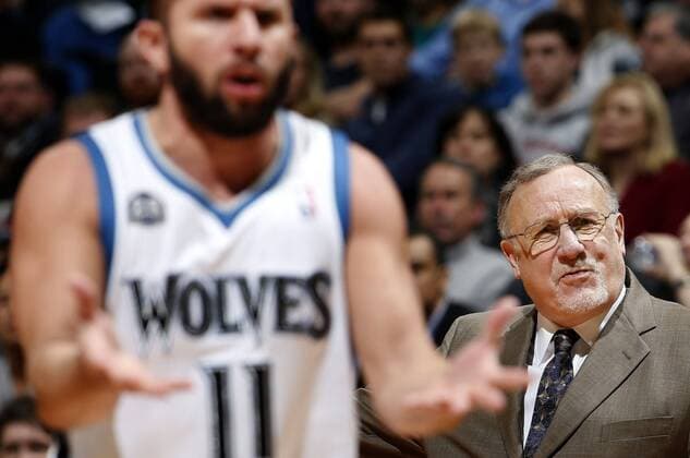 Nov. 20, 2013 - Minneapolis, MN, USA - Minnesota Timberwolves J.J. Barea (11) and head coach Rick Adelman dispute a foul call in the fourth quarter of an NBA Basketball Herren USA game against the Los Angeles Clippers at the Target Center in Minneapolis on Wednesday, Nov. 20, 2013. The Clippers defeated the Timberwolves, 102-98. Minnesota vs. Clippers - ZUMAm67