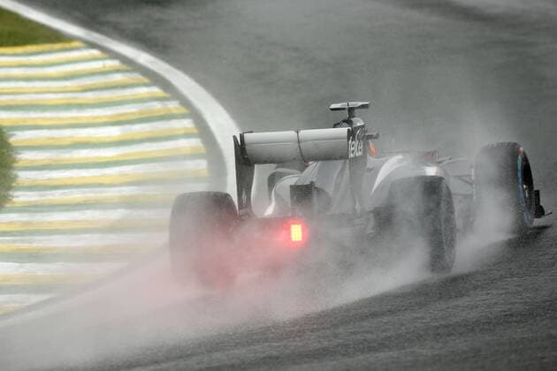 Motorsports: FIA Formula One World Championship 2013, Grand Prix of Brazil, 11 Nico Hulkenberg (GER, Sauber F1 Team), xHOCHxZWEIx
