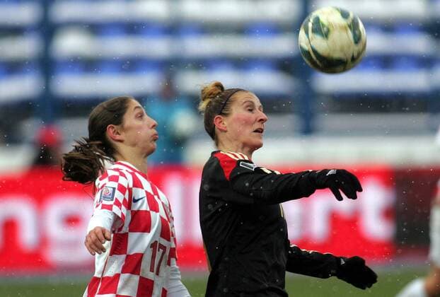 27.11.2013 Osijek(Croatia) Croatia-Germany FIFA World Cup qualify women football Anja Mittag(r) Germany and Izabela Lojna(L) Croatia : 