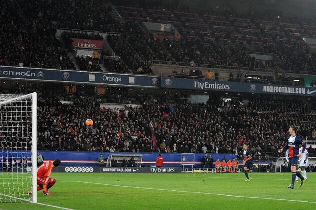 but Zlatan Ibrahimovic (PSG) penalty - panenka Remy Vercoutre (Lyon) FOOTBALL : PSG vs Lyon - Ligue 1 - 01 12 2013 N.LeGouic FEP Panoramic 