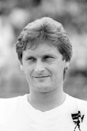 FC Augsburg - Stuttgarter Kickers: Trainer Armin Veh (Augsburg)