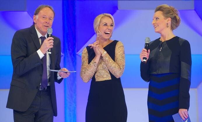 Berlin 07.12.2013 Berliner Sportler des Jahres 2013 Champions 2013 Sportlerin des Jahres Sabine Lisicki (Tennis) und Wolf-Dieter Poschmann li.