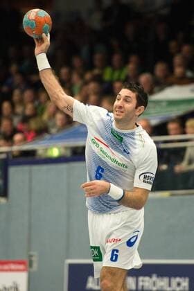 Handball, Bundesliga, TV Emsdetten vs. HSV Handball 07.12.2013, Emshalle, Emsdetten Blazenko Lackovic‡ Blazenko Lackovic ( 6 Hamburg)
