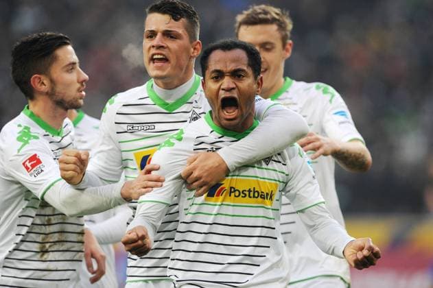 07-12-2013, Fussball, Saison 2013-2014, 1. Bundesliga, 15. Spieltag, Borussia Mönchengladbach - FC Schalke 04, Jubel Raffael (Borussia Mönchengladbach) Granit Xhaka (Borussia Mönchengladbach) Max Kruse (Borussia Mönchengladbach) und Julian Korb (Borussia Mönchengladbach)