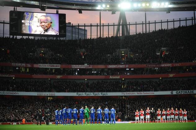 Football - 2013 2014 Premier League - Arsenal FC vs. Everton FC - Minutes Silence for Nelson Mandela at The Emirates. COLORSPORT ANDREW COWIE
