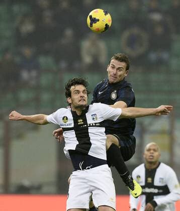 Db Milano 08 12 2013 - - Inter Mailand vs Parma FC - foto DanielexBuffa Image Sport - Pictured: Hugo Campagnaro-Marco Parolo 