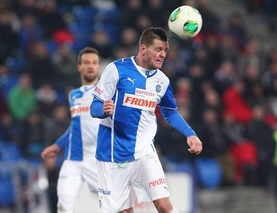 07.12.2013 St Jakob Park Basel ,SCHWEIZ, Saison 2013 2014 Herren Fussball Super League FC Basel - Grasshopper Club Zürich Michael Dingsdag (Grasshopper) ; Einzelbild , Aktion