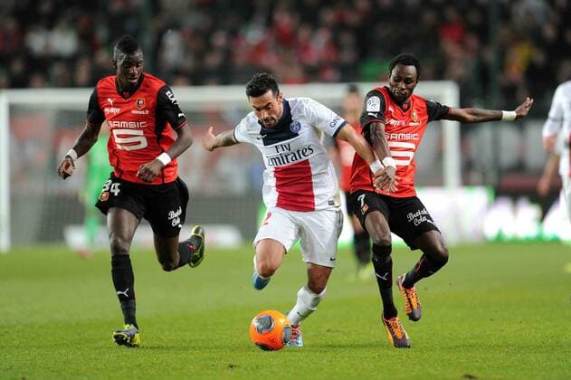 Ezequiel Lavezzi (PSG) Jonathan Pitroipa - Tiemoue Bakayoko (Rennes) FOOTBALL : Stade Rennes vs Paris Saint Germain - Ligue 1 - 14 12 2013 NLeGouic FEP Panoramic 