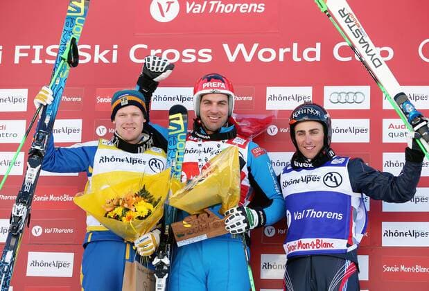 SKI ALPIN - FIS WC Val Thorens, Skicross, Herren VAL THORENS,FRANKREICH,15.DEZ.13 - FREE SKI, FREESTYLE SKIING - FIS Weltcup, Ski Cross, Herren, Siegerehrung. Bild zeigt den Jubel von John Eklund (SWE), Andreas Matt (AUT) und Jean Frederic Chapuis (FRA). Keyword : Trophaee. 