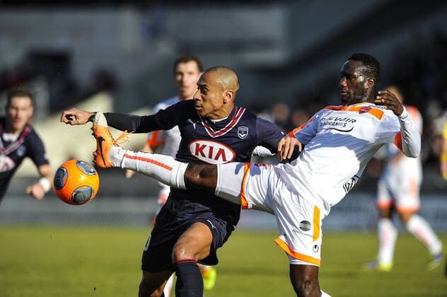 Jussie Ferreira (gir) FOOTBALL : Girondins Bordeaux vs Valenciennes FC - 18eme Journee de L1 - 15 12 2013 ThierryBreton Panoramic 