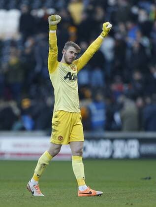 Manchester United s David De Gea celebrates at the final whistle Hull City vs Manchester United - Premier League - KC Stadium - London - England - 26 12 2013 - Pic David Klein Sportimage EDITORIAL USE ONLY. No use with unauthorised audio, video, data, fixture lists, club league logos or live services. Online in-match use limited to 120 images, no video emulation. No use in betting, games or single club league player publications.