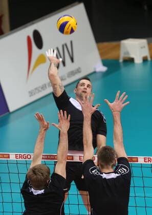 Ludwigsburg , Volleyball Training Nationalmannschaft Herren hinten: Georg Grozer