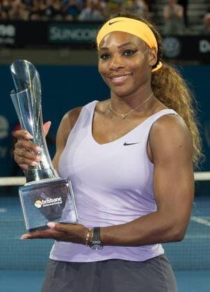 (140104) -- BRISBANE, Jan. 4, 2014 (Xinhua) -- Serena Williams of the U.S. poses with her trophy after winning her women s singles final match at Brisbane International tennis tournament in Brisbane, Australia, Jan. 4, 2014. Serena Williams won 2-0. (Xinhua Bai Xue) (SP) AUSTRALIA-BRISBANE-TENNIS-SERENA WILLIAMS 