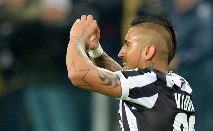 IPP20140105 Football - soccer: Serie A, Juventus Turin - AS Rom, Torjubel Arturo Vidal xHOCHxZWEIx xItalyxPhotoxPressx 