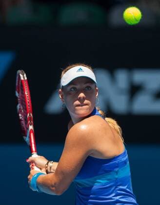 Australian Open 2013, Melbourne Park,ITF Grand Slam Tennis Tournament,Angelique Kerber (GER),Aktion,Einzelbild,Halbkoerper,Hochformat,