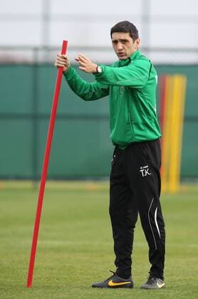 14.01.2014, Belek, Türkei Fussball, Fußball, Bundesliga Saison 2013 - 2014, Hannover 96, Trainingslager, Trainer Tayfun Korkut