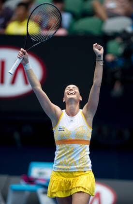 Flavia Pennetta of Italy celebrates after winning her women s singles fourth round match at Australian Open tennis tournament in Melbourne, Australia, Jan. 19, 2014. (Xinhua Bai Xue) (SP)AUSTRALIA-MELBOURNE-TENNIS-PENNETTA 