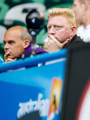 TENNIS - ATP, Australian Open 2014 MELBOURNE,AUSTRALIEN,21.JAN.14 - TENNIS - ATP Tennis Herren World Tour, Grand Slam, Australian Open. Bild zeigt Edoardo Artaldi und Boris Becker, den Trainer von Novak Djokovic (SRB). 