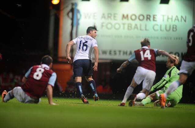 Football - 2013 2014 Capital One League Cup - Semi-Final: West Ham United vs. Manchester City Man City s Sergio Kun Aguero scores goal no 2 at Upton Park. COLORSPORT ANDREW COWIE
