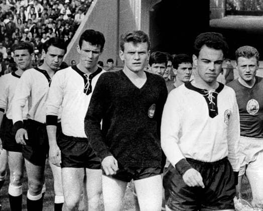 DFB Amateur Länderpokal 1962 1963 in Offenbach - Landesauswahl Bayern mit Sepp Maier (2.v.re.)