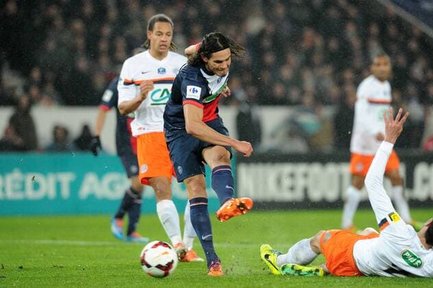 Edinson Cavani (PSG) Mathieu Deplagne (Montpellier) FOOTBALL : Paris Saint Germain PSG vs Montpellier HSC - Coupe de France - 22 01 2014 N.LeGouic FEP Panoramic 