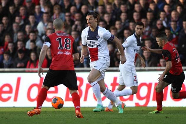Zlatan IBRAHIMOVIC - DUEL FOOTBALL : Guingamp vs Psg - Ligue 1 - 25 01 2014 FEP Panoramic 