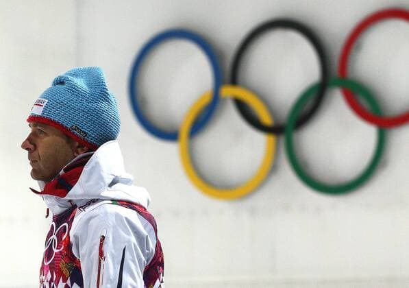 ITAR-TASS: SOCHI, RUSSIA. FEBRUARY 8, 2014. Biathlete Ole Einar Bjoerndalen of Norway pictured after winning the men s 10 km sprint at the Sochi 2014 Winter Olympics, at Laura biathlon & ski complex.  Aufmacher premiumd RE1386B7