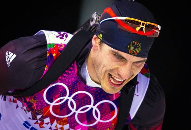 Sotschi , 100214 , Biathlon- und Langlaufzentrum Laura , 12,5km Verfolgung der Männer im Bild: Arnd Peiffer (Deutschland)